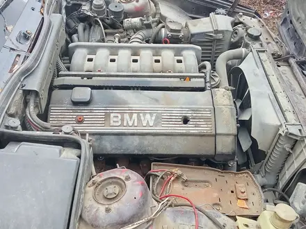 BMW 520 1993 года за 600 000 тг. в Павлодар – фото 2