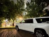 Chevrolet Suburban 2019 года за 30 000 000 тг. в Алматы – фото 3