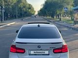 BMW 330 2017 года за 13 000 000 тг. в Алматы – фото 4