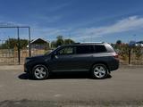 Toyota Highlander 2010 года за 11 000 000 тг. в Караганда – фото 2