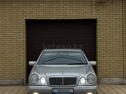 Mercedes-Benz E 320 1998 года за 4 850 000 тг. в Актау – фото 10