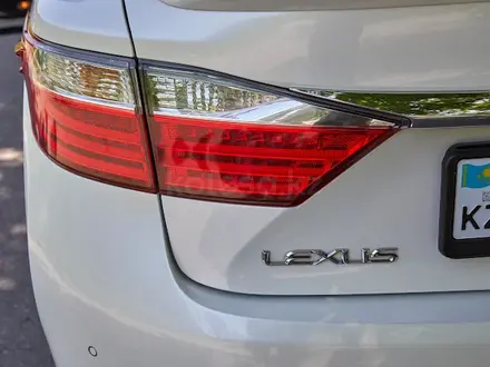 Lexus ES 300h 2016 года за 12 000 000 тг. в Алматы – фото 32