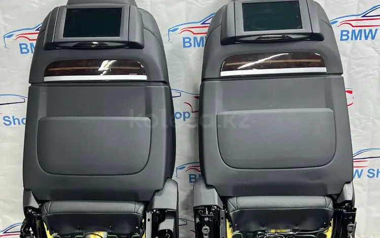 Самые топовые Массаж сидения с ломающейся спинкой от bmw 7 f02 комфорт за 1 000 000 тг. в Шымкент