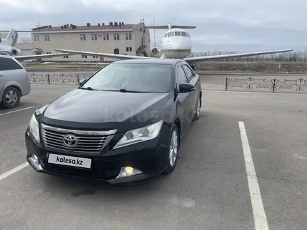 Toyota Camry 2014 года за 11 000 000 тг. в Кокшетау – фото 2