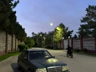Mercedes-Benz E 280