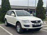 Volkswagen Touareg 2008 года за 6 400 000 тг. в Алматы