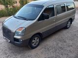Hyundai Starex 2004 года за 3 500 000 тг. в Шымкент – фото 3