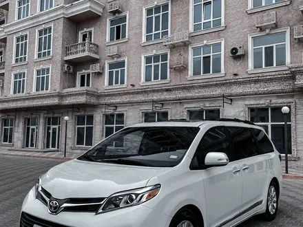 Toyota Sienna 2015 года за 16 000 000 тг. в Актау – фото 3