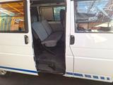 Volkswagen Transporter 2001 года за 4 850 000 тг. в Алматы – фото 3