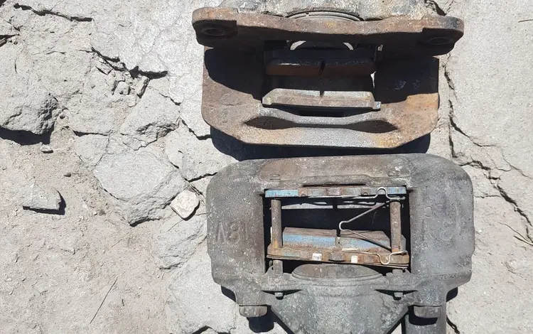 Суппорт задний левый на Mitsubishi CHALLENGER за 25 000 тг. в Алматы