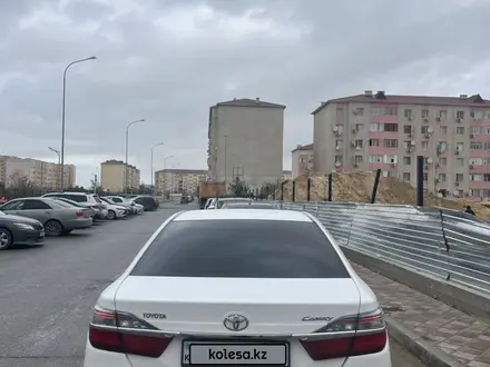 Toyota Camry 2015 года за 11 800 000 тг. в Актау – фото 3