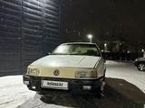 Volkswagen Passat 1993 годаfor600 000 тг. в Актобе