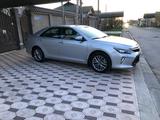 Toyota Camry 2017 года за 14 800 000 тг. в Шымкент – фото 4