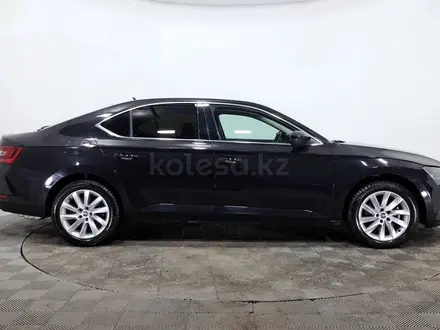Skoda Superb 2017 года за 7 270 000 тг. в Астана – фото 4