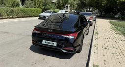 Hyundai Elantra 2021 года за 8 490 000 тг. в Астана – фото 3
