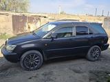 Lexus RX 300 1998 года за 3 000 000 тг. в Сатпаев – фото 3