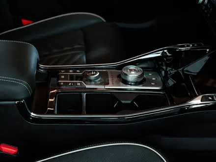 Kia Sorento Luxe 2026 года за 18 390 000 тг. в Астана – фото 18