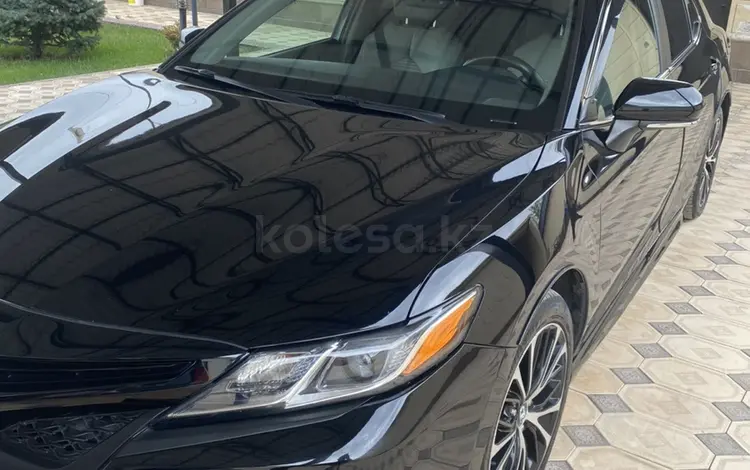 Toyota Camry 2019 года за 12 000 000 тг. в Шымкент