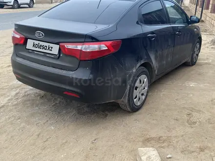 Kia Rio 2013 года за 2 850 000 тг. в Атырау – фото 2