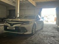 Toyota Camry 2018 года за 12 000 000 тг. в Семей