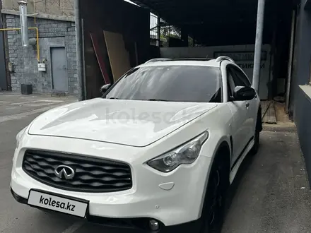 Infiniti FX37 2011 года за 8 700 000 тг. в Алматы – фото 2