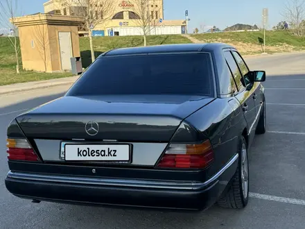 Mercedes-Benz E 200 1991 года за 2 500 000 тг. в Туркестан – фото 7