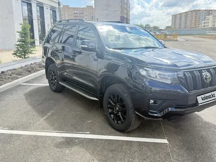 Toyota Land Cruiser Prado 2023 года за 37 500 000 тг. в Актобе – фото 14