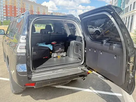 Toyota Land Cruiser Prado 2023 года за 37 500 000 тг. в Актобе – фото 8