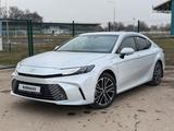 Toyota Camry 2025 года за 24 800 000 тг. в Алматы