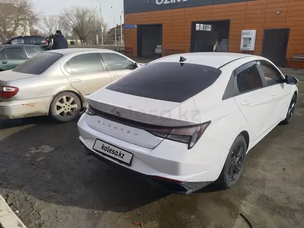 Hyundai Elantra 2023 года за 7 800 000 тг. в Актобе – фото 4