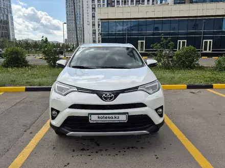 Toyota RAV4 2016 года за 11 000 000 тг. в Астана – фото 2