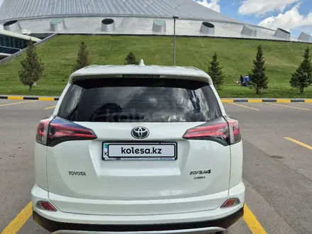 Toyota RAV4 2016 года за 11 000 000 тг. в Астана – фото 4