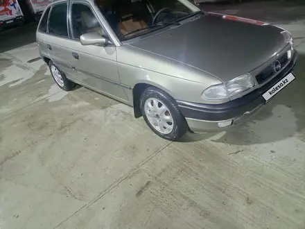 Opel Astra 1996 года за 1 400 000 тг. в Шымкент – фото 3