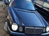 Mercedes-Benz E 230 1996 года за 2 000 000 тг. в Жезказган