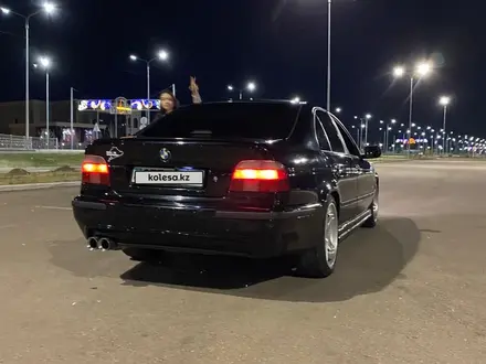 BMW 523 1998 года за 2 900 000 тг. в Астана – фото 11