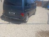 Volkswagen Caravelle 1994 годаүшін2 800 000 тг. в Караганда