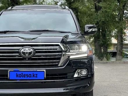 Toyota Land Cruiser 2018 года за 45 000 000 тг. в Алматы – фото 37