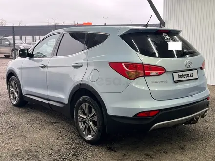 Hyundai Santa Fe 2014 года за 6 049 500 тг. в Астана – фото 4