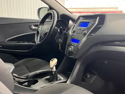 Hyundai Santa Fe 2014 года за 6 049 500 тг. в Астана – фото 11