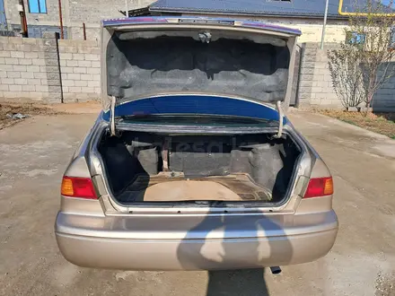 Toyota Camry 2000 года за 3 500 000 тг. в Алматы – фото 23