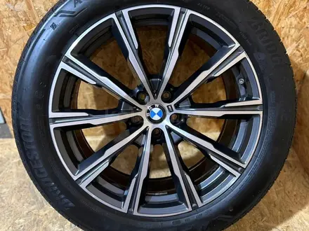 Комплект лето/зима с дисками bmw за 800 000 тг. в Астана