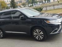 Mitsubishi Outlander 2018 года за 10 300 000 тг. в Актау