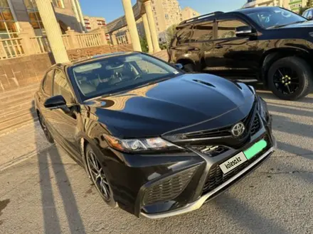 Toyota Camry 2022 года за 14 000 000 тг. в Уральск – фото 9