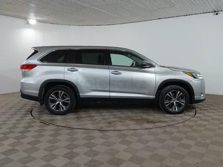 Toyota Highlander 2019 года за 13 150 000 тг. в Шымкент – фото 4