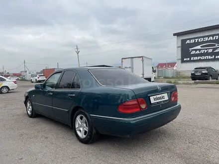 Mercedes-Benz E 230 1997 года за 3 300 000 тг. в Алматы – фото 3