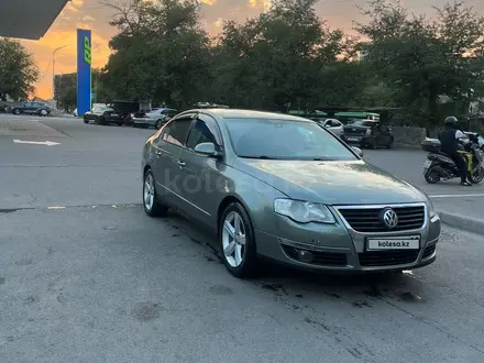 Volkswagen Passat 2007 года за 2 700 000 тг. в Алматы – фото 2