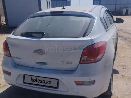 Chevrolet Cruze 2013 года за 4 200 000 тг. в Атырау – фото 2