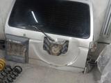 Дверь багажника на митсубиси паджеро 2 поколения за 45 000 тг. в Жезказган