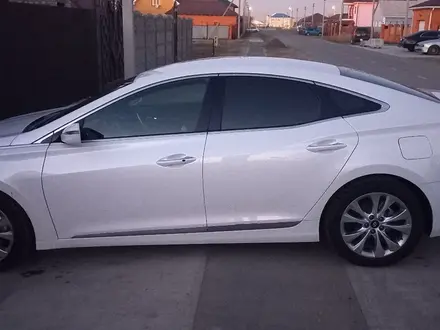 Hyundai Grandeur 2013 года за 9 300 000 тг. в Атырау