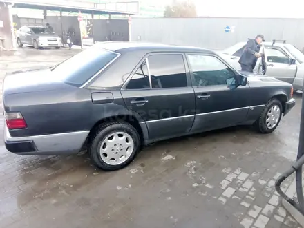 Mercedes-Benz E 230 1991 года за 1 170 000 тг. в Кызылорда – фото 9